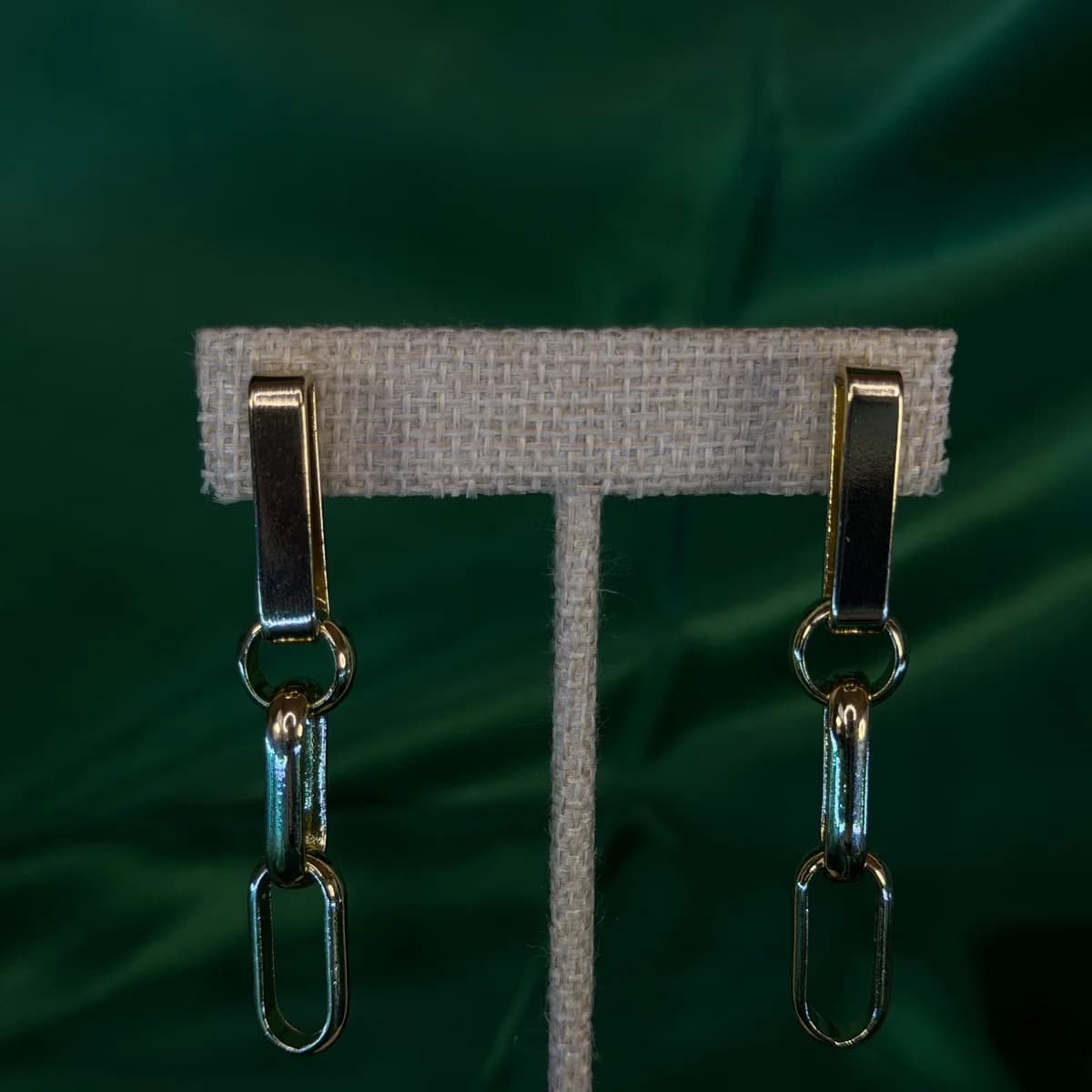 Aretes Largos Baño de Oro 18k Cadena