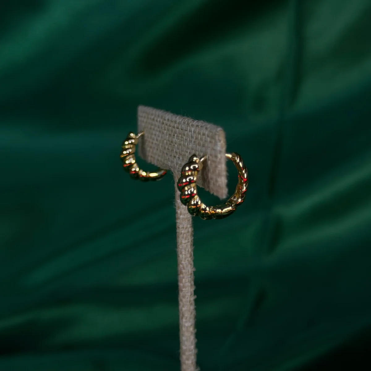 Arracadas Elegantes de Chapa de Oro 18k