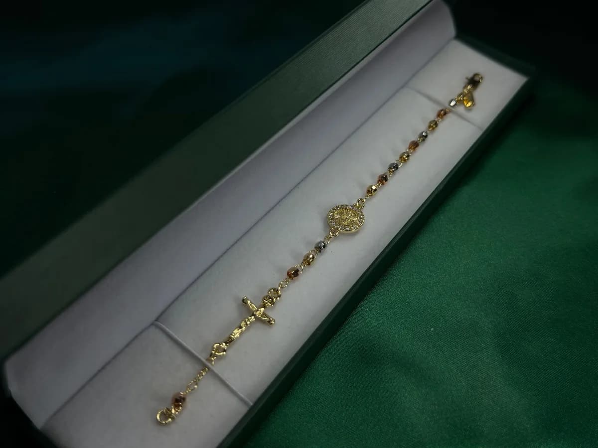 Pulsera Cruz Dorada Chapa de Oro 18k — vista 2