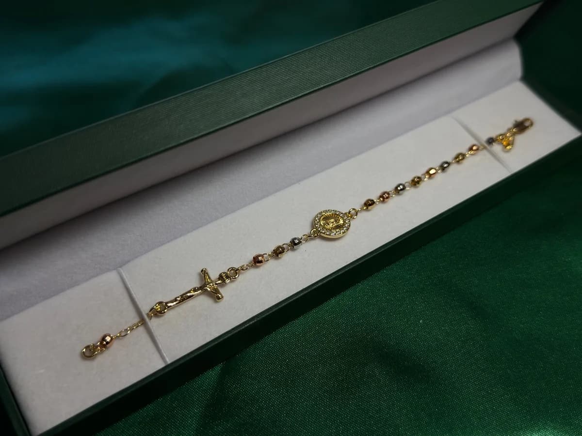 Pulsera Cruz Dorada Chapa de Oro 18k — vista 5