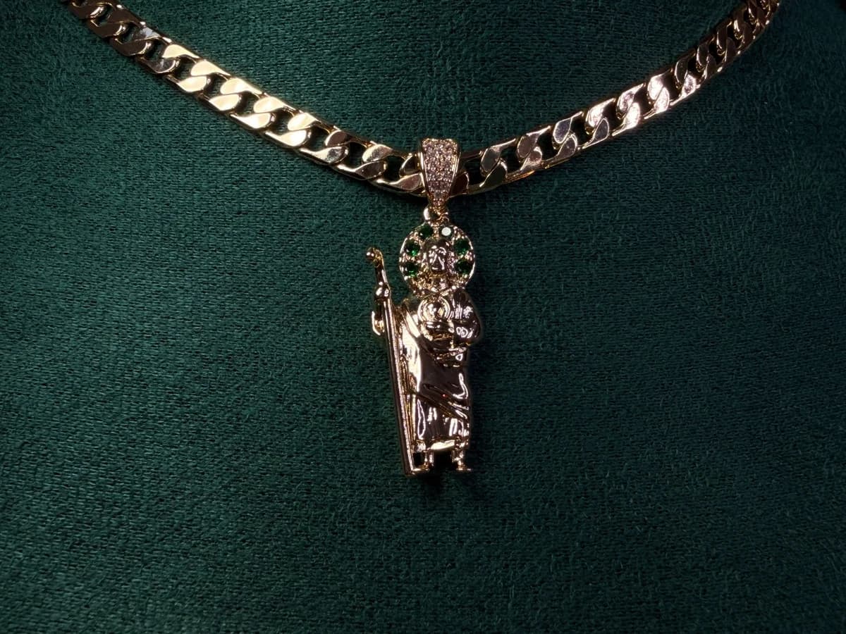 Dije San Judas Turquesa Chapa de Oro 18k — vista 3