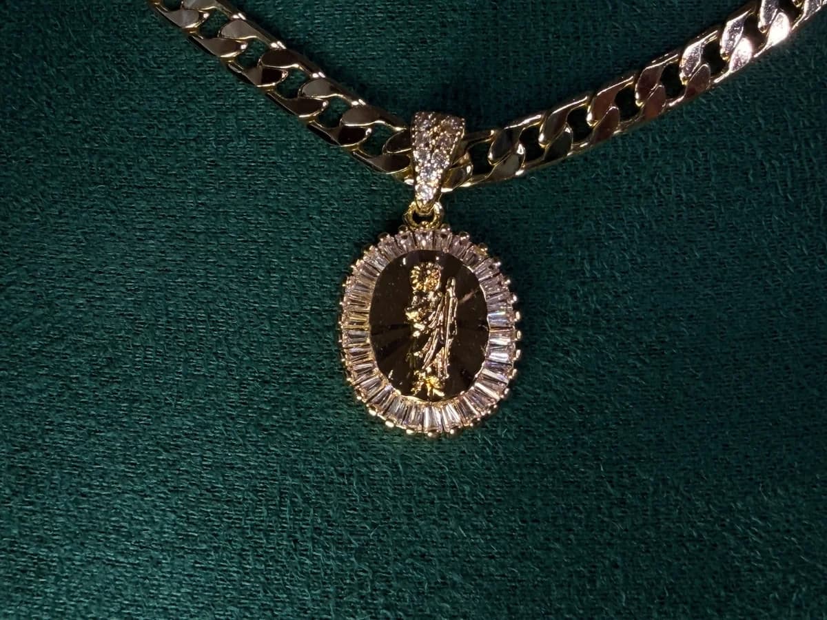 Dije San Judas Radiante Chapa de Oro 18k — vista 4