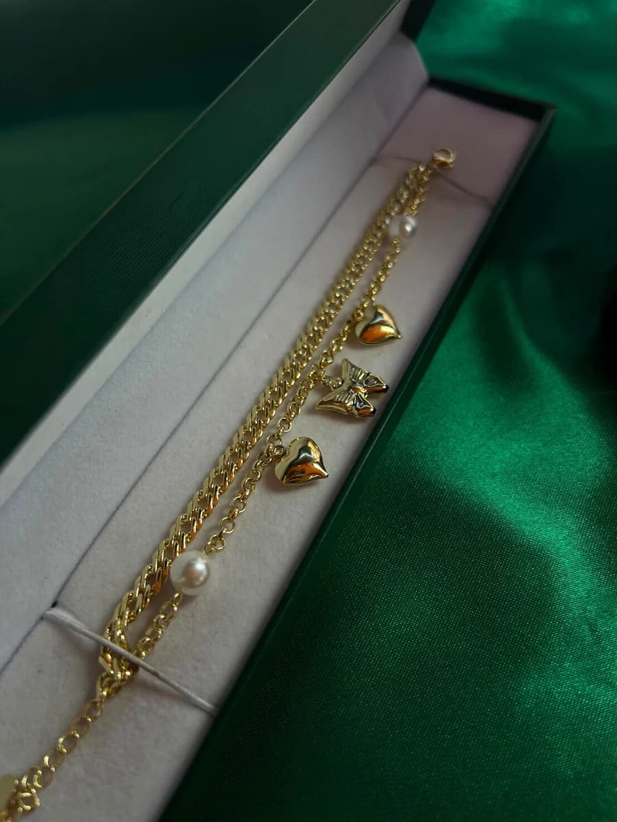 Pulsera Encantos Corazón y Mariposa en Chapa de Oro