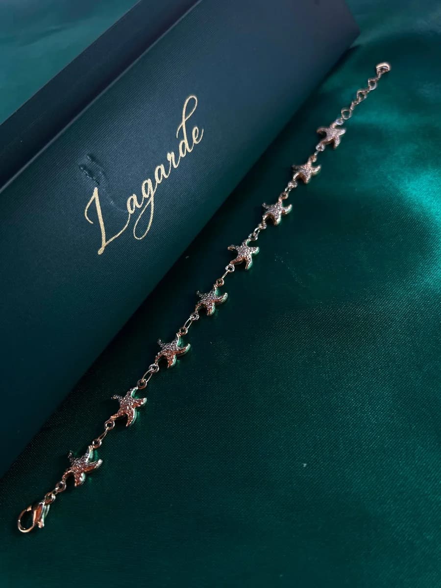 Pulsera Encanto Estrella de Mar Delicada en Chapa de Oro 18k — vista 3