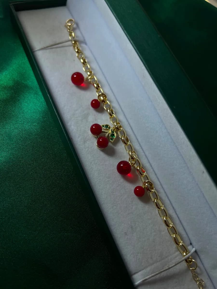 Pulsera Doble de Cerezas en Chapa de Oro 18k — vista 4