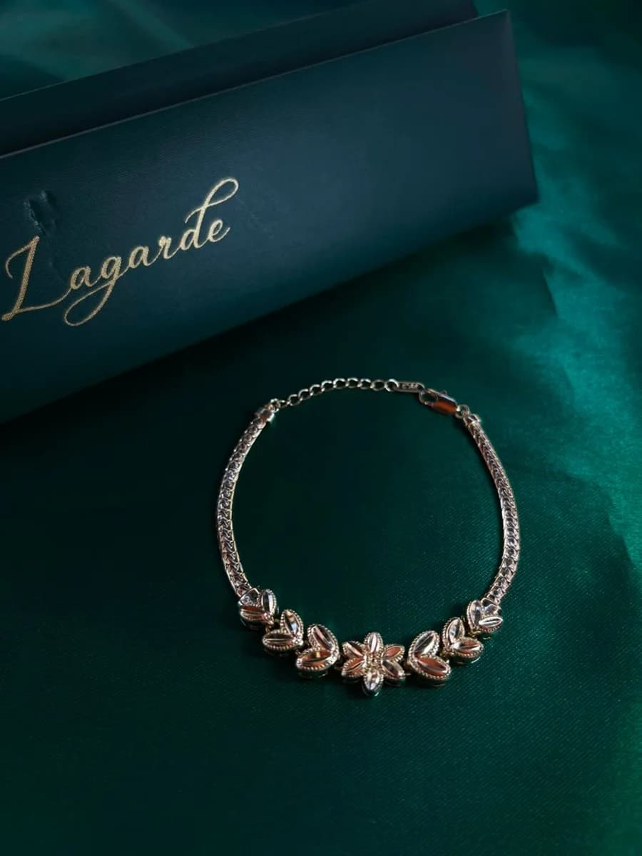 Pulsera Eslabones Florales en Cadena Cartujillo Chapa de Oro — vista 2