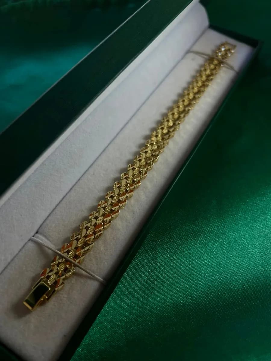 Pulsera Fina Eslabones Texturizados en Chapa de Oro 18k