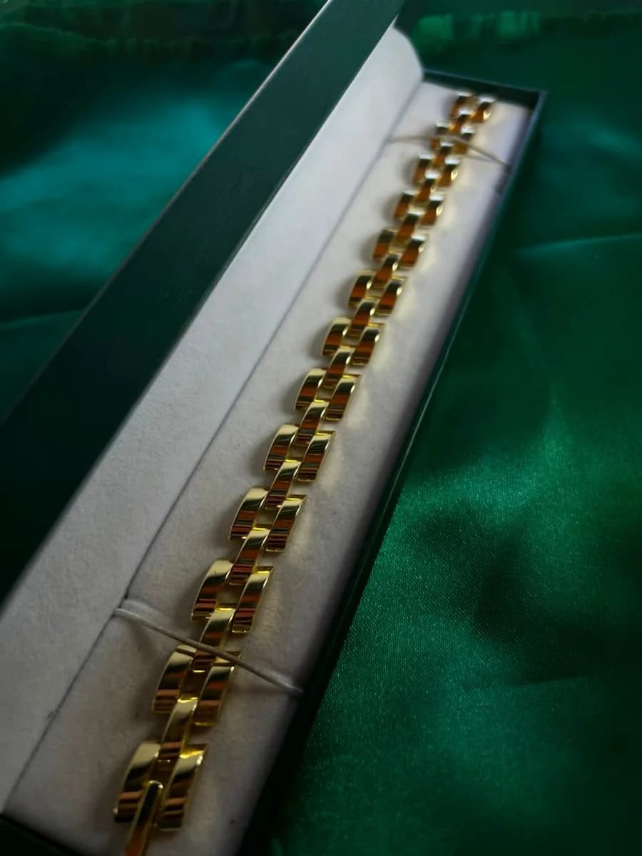 Pulsera Cubana Eslabones Anchos en Chapa de Oro — vista 4
