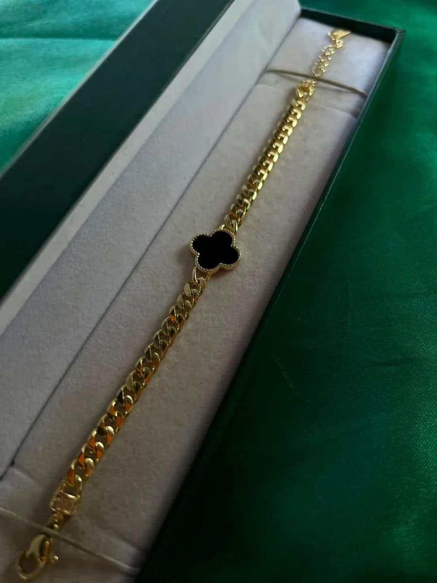 Pulsera Trebol con Eslabon en Chapa de Oro 18k