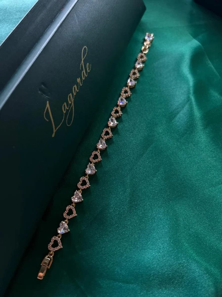 Pulsera Corazones Traslúcidos y Brillantes en Chapa de Oro 18k — vista 2