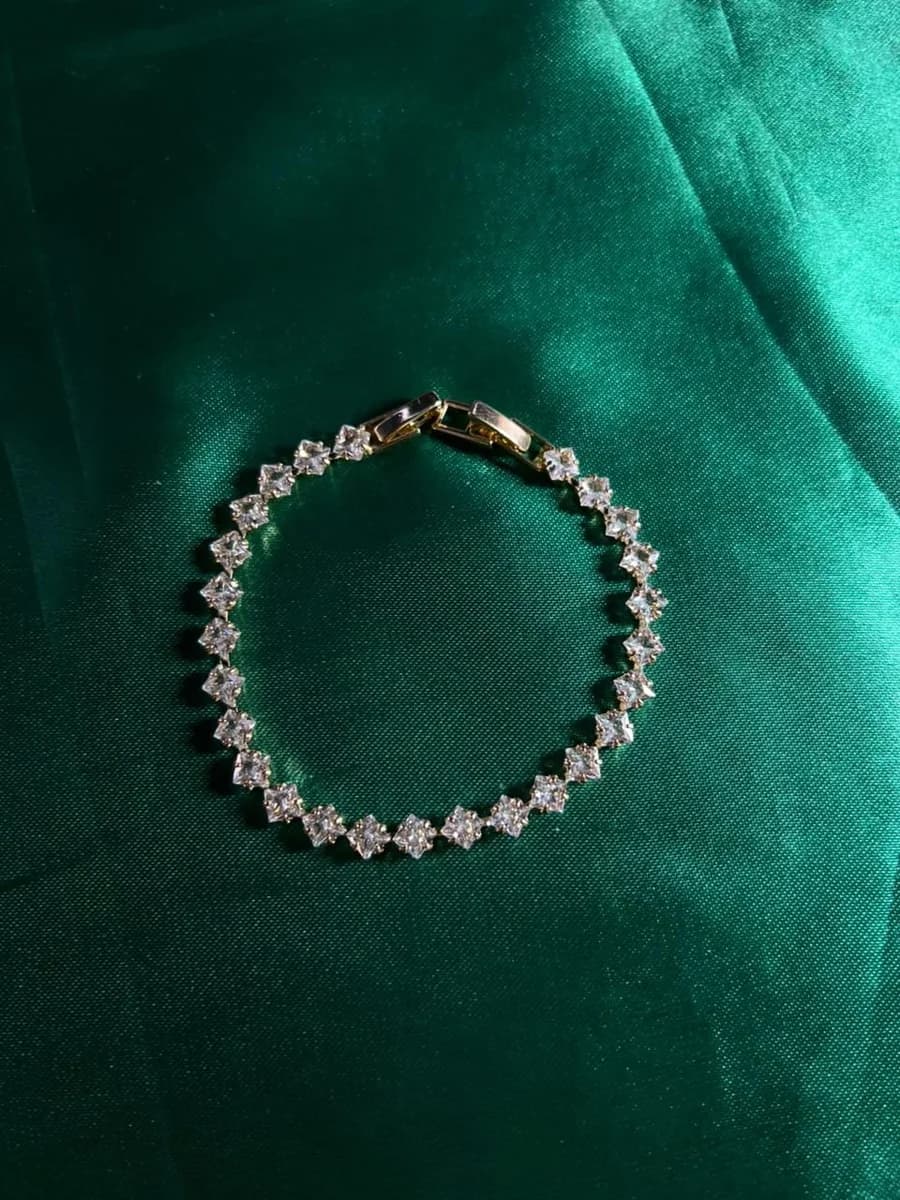 Pulsera Elegante Estilo Tenis con Circonias en Rombo en Chapa de Oro 18k — vista 3