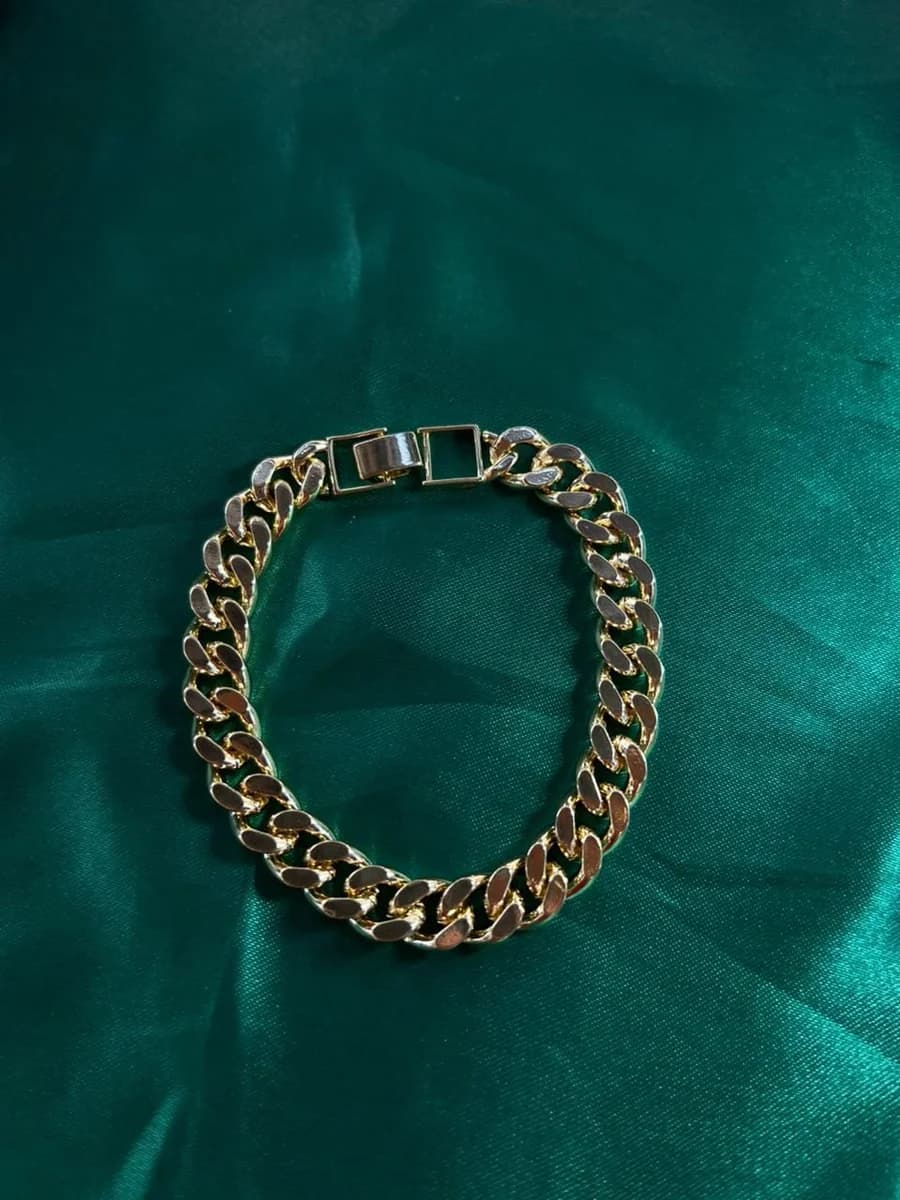Pulsera Eslabón Cubano Grueso en Chapa de Oro 18k — vista 3