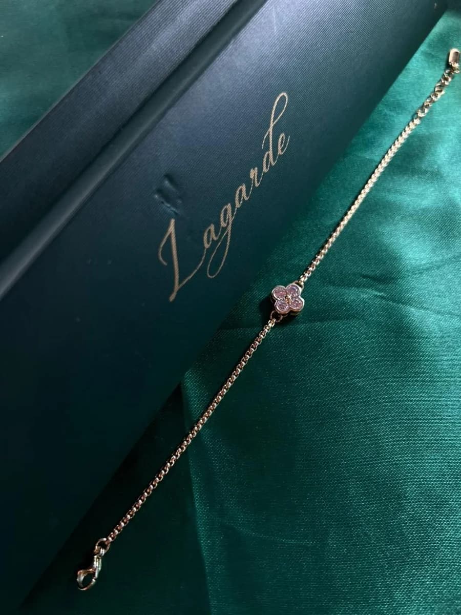 Pulsera Delicada de Trébol con Circonias en Chapa de Oro 18k — vista 3