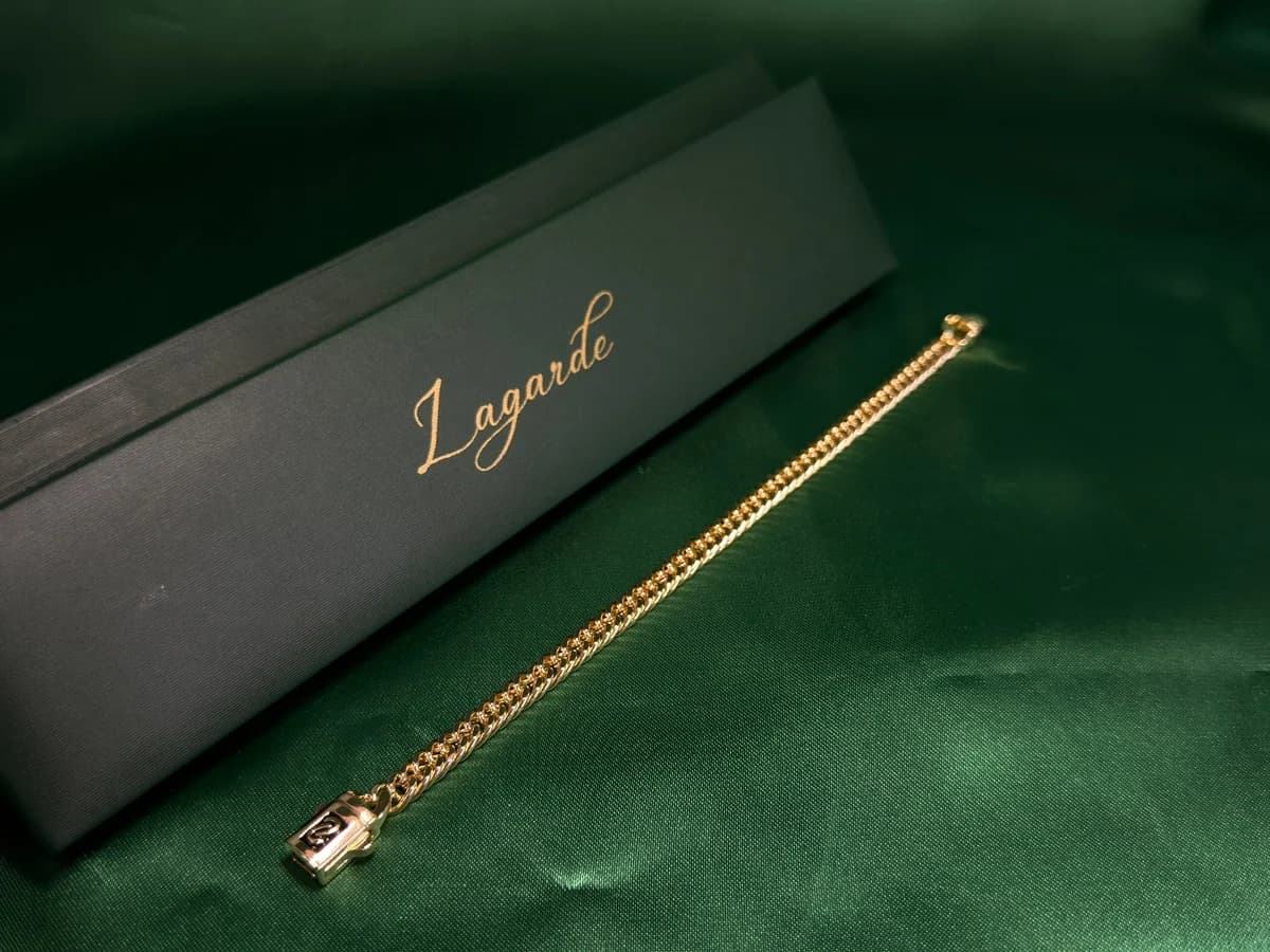 Pulsera Eslabón Fino con Broche de Seguridad en Chapa de Oro 18k — vista 2