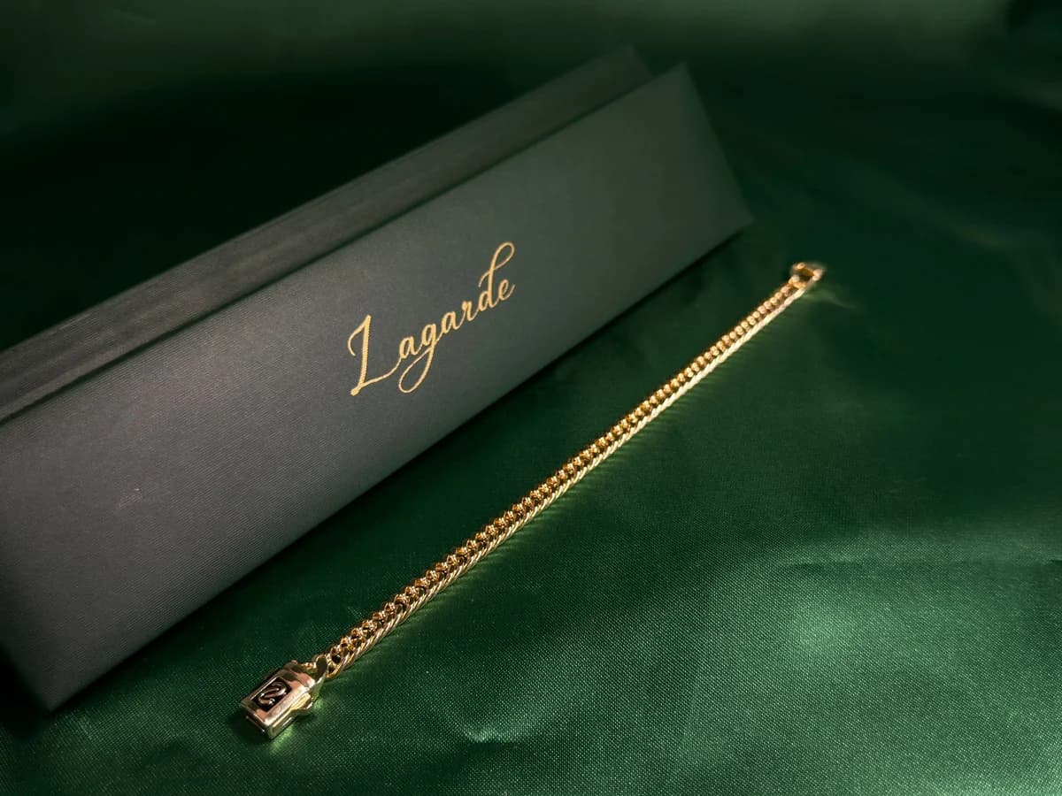 Pulsera Eslabón Fino con Broche de Seguridad en Chapa de Oro 18k — vista 5