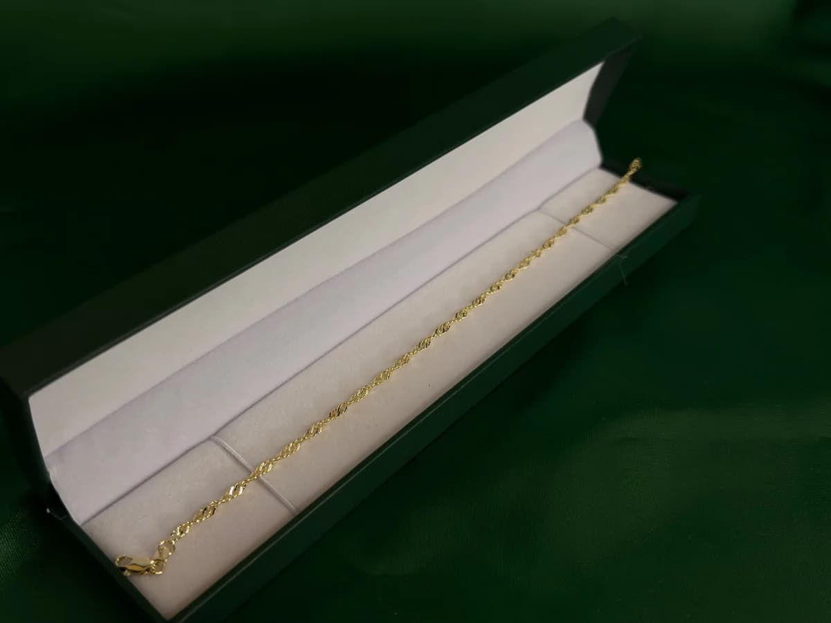 Pulsera Eslabones Torcidos con Brillo Chapa de Oro 18k