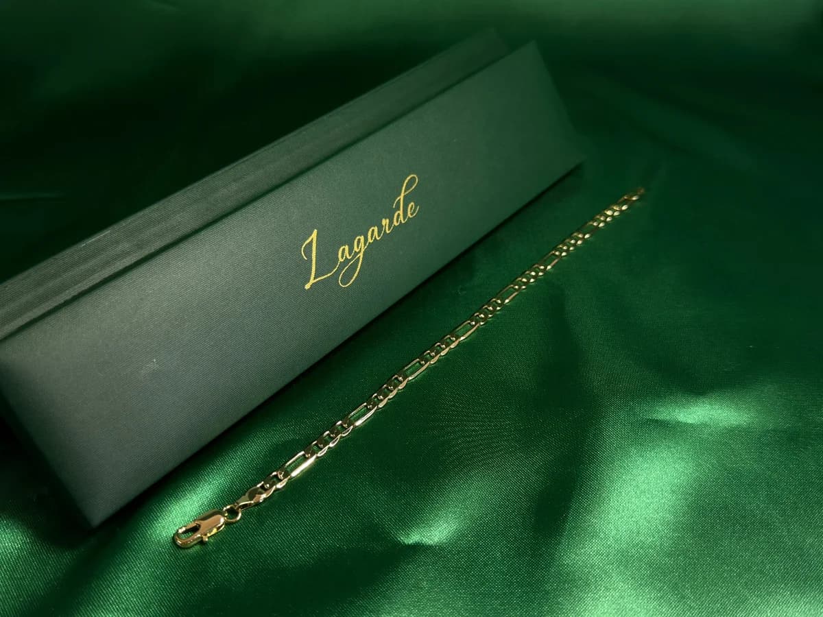 Pulsera Eslabón Figaro Clásico en Chapa de Oro 18k — vista 2