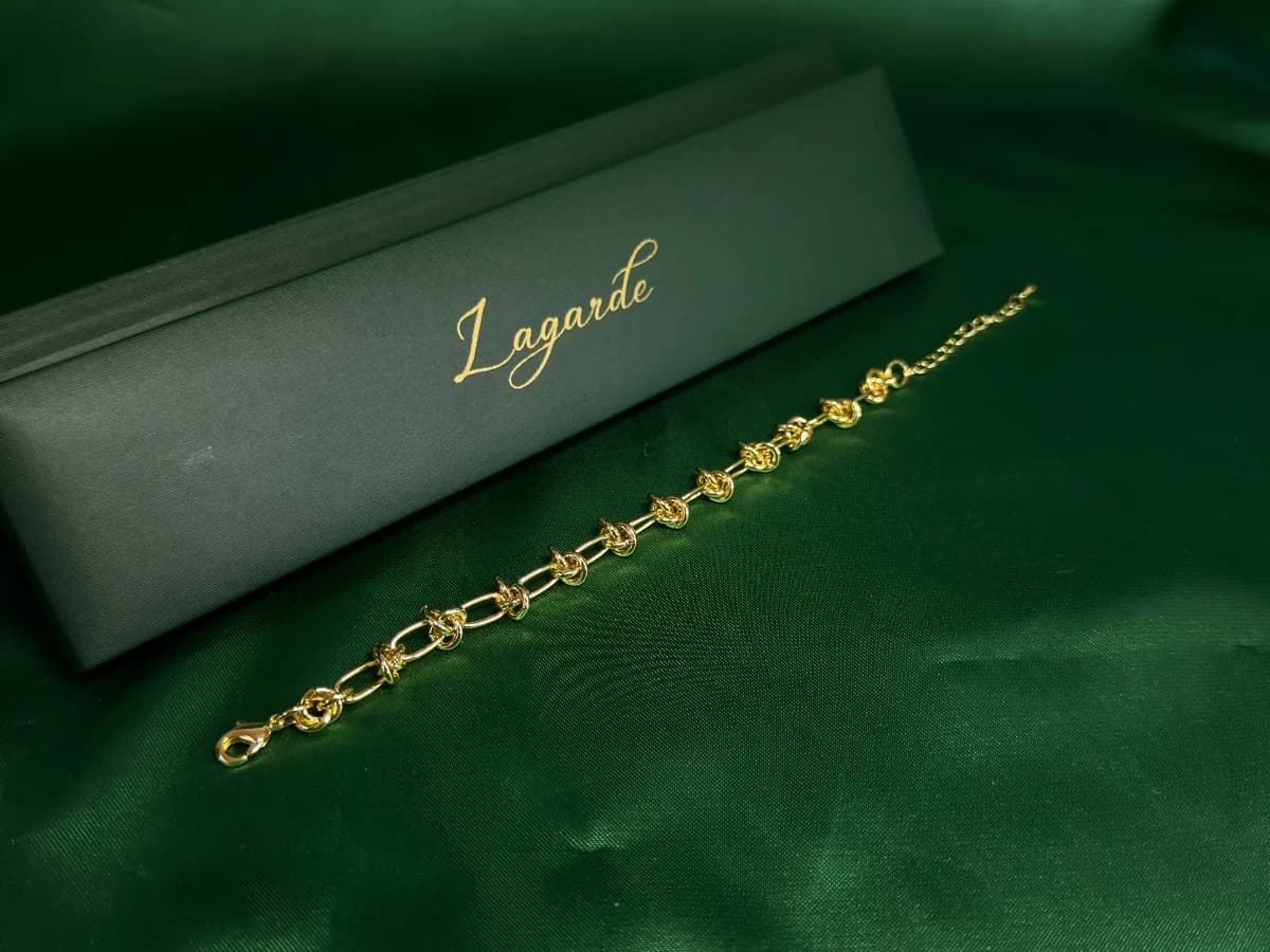 Pulsera Eslabones con Nudos de Amor en Chapa de Oro 18k — vista 4
