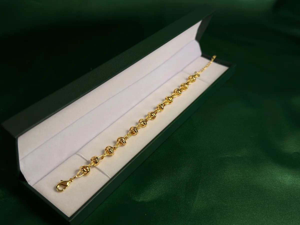 Pulsera Eslabones con Bolitas Redondas en Chapa de Oro 18k — vista 3