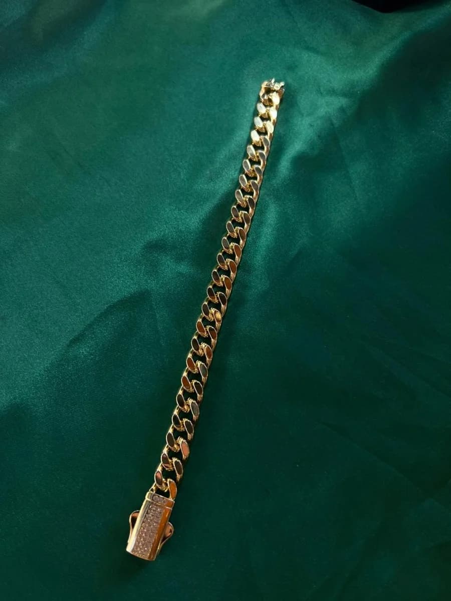 Pulsera Cubana con Broche Estilo Monaco en Chapa de Oro 18k — vista 2