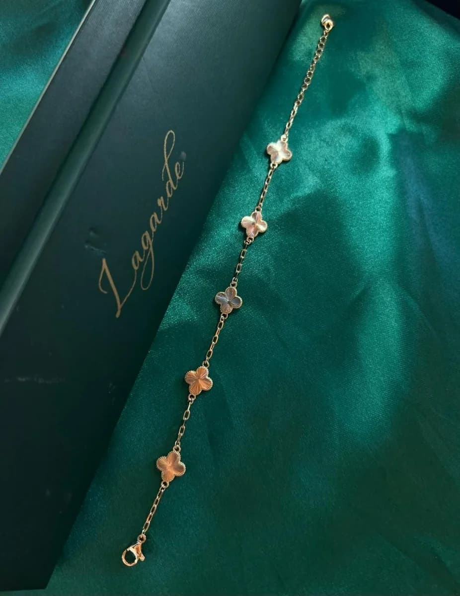 Pulsera Múltiples Dijes de Trébol Chapa de Oro 18k — vista 2