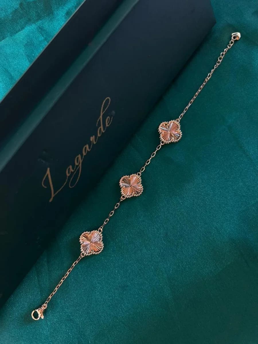 Pulsera Tréboles Texturizados en Chapa de Oro 18k — vista 2