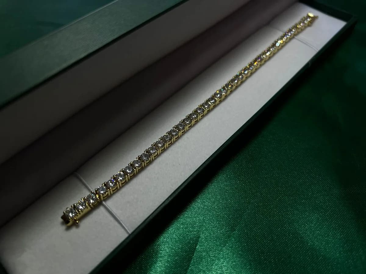 Pulsera Estilo Tennis de Piedra en Chapa de Oro 18k