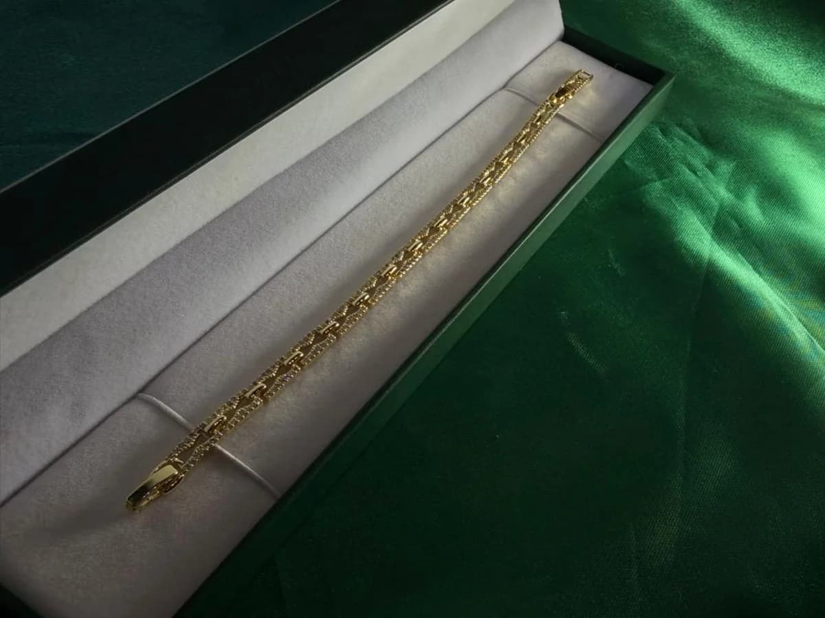 Pulsera de Eslabones Texturizados Estilo Bizantino Chapa de Oro 18k
