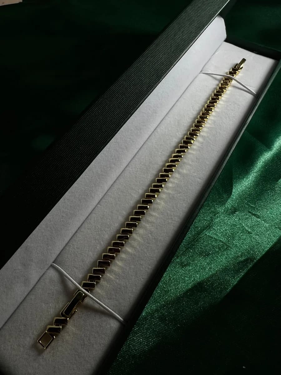 Pulsera Eslabones Cuadrados en Chapa de Oro 18k