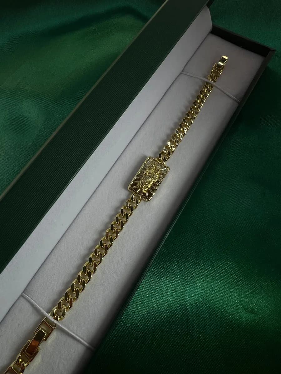 Pulsera Cubana con San Judas Dorada Chapa de Oro 18k