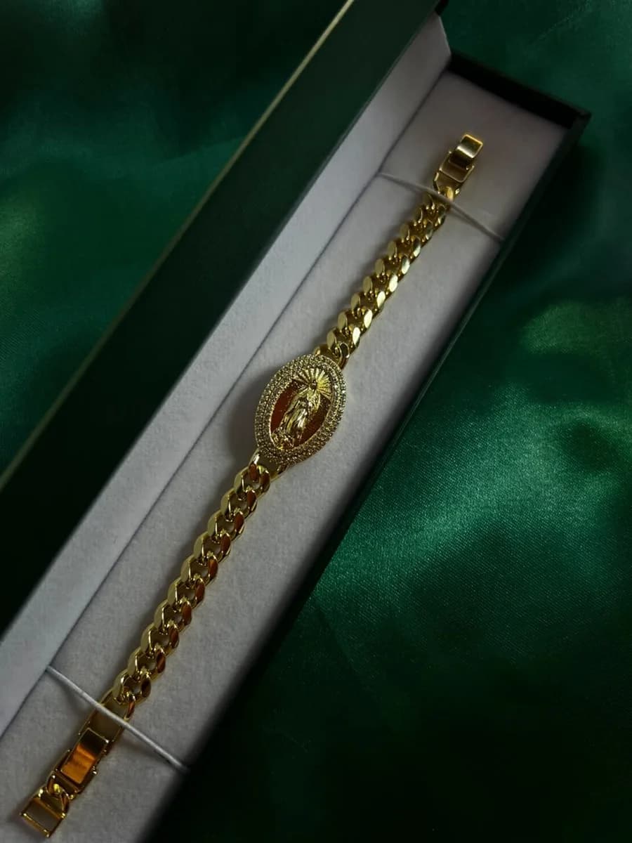 Pulsera Eslabón Cubano con Medalla Virgen en Chapa de Oro 18k