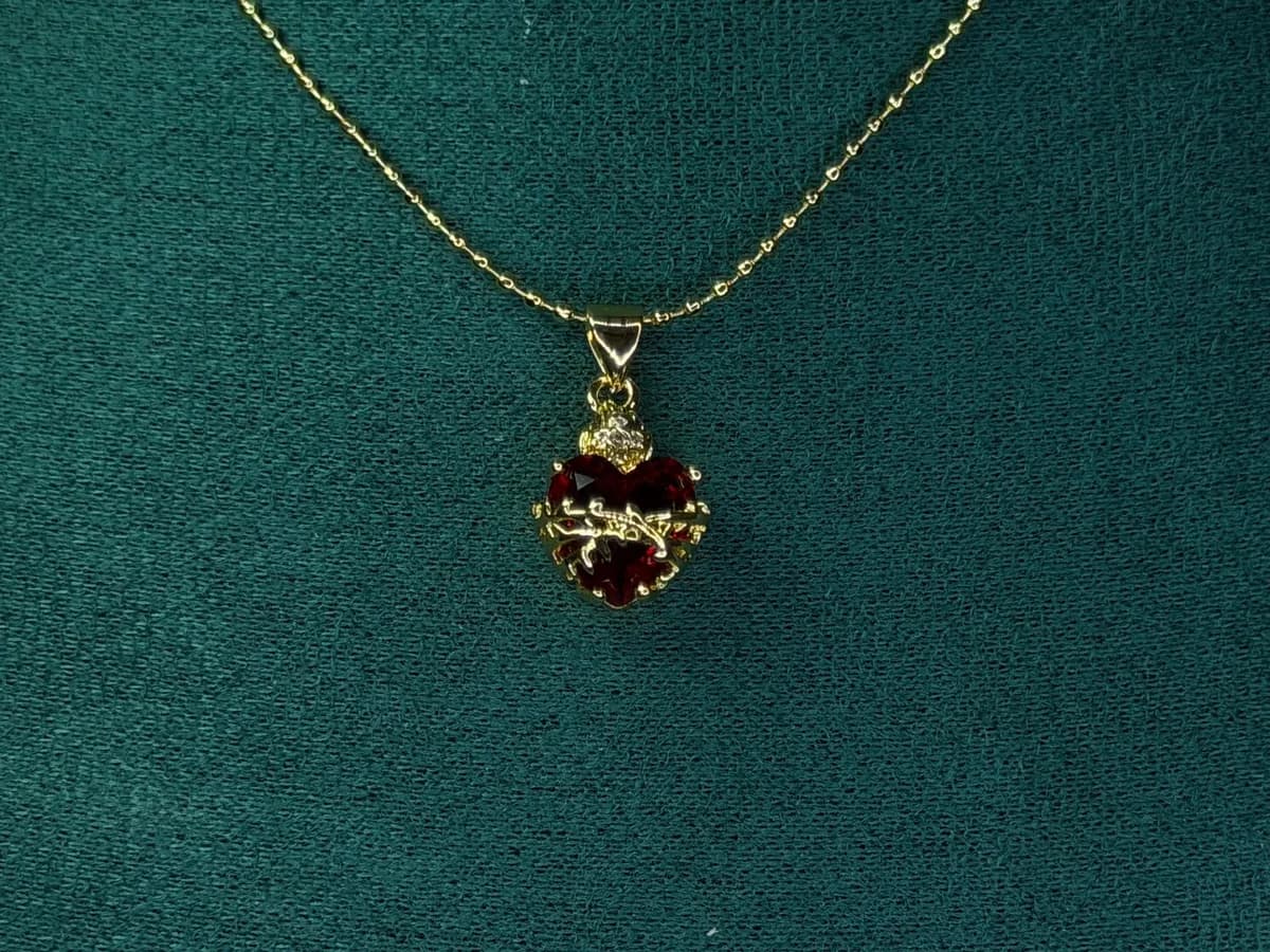 Collar Sagrado Corazón en Chapa de Oro 18k