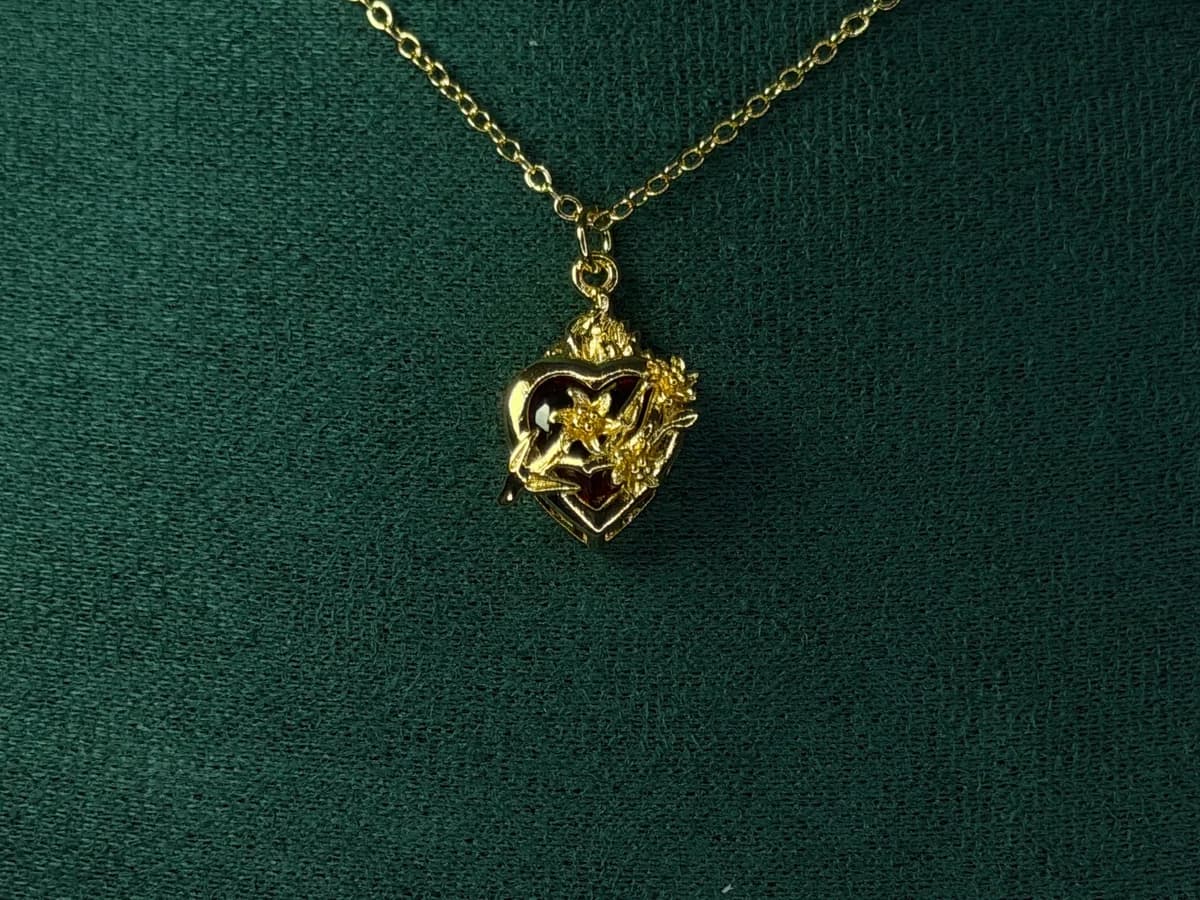 Collar Corazón con Flores en Chapa de Oro 18k — vista 4
