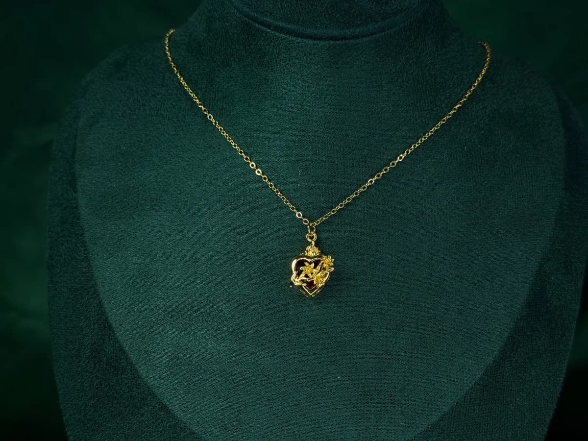Collar Corazón con Flores en Chapa de Oro 18k — vista 5
